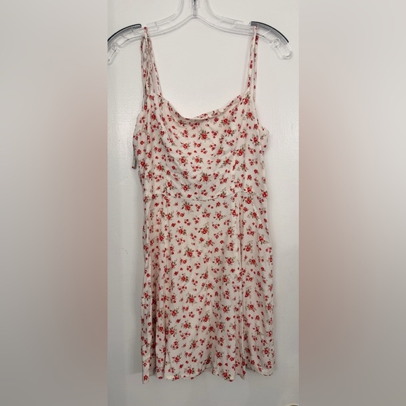 Reformation Dresses & Skirts - Reformation Bisque Red & White Floral Dress Size 4